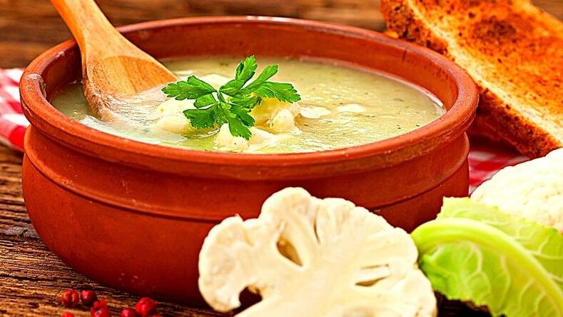 súp súp lơ kem trong chế độ ăn kiêng keto