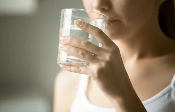 Uống tiêu chuẩn nước của bạn trong ngày