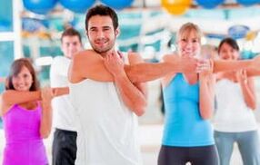 Bắt cóc ngang của cánh tay phải sang trái